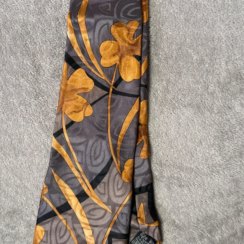 Vintage 90s Italian Silk Mens Necktie Abstract Floral Leaf Pattern Gold Gray Tie